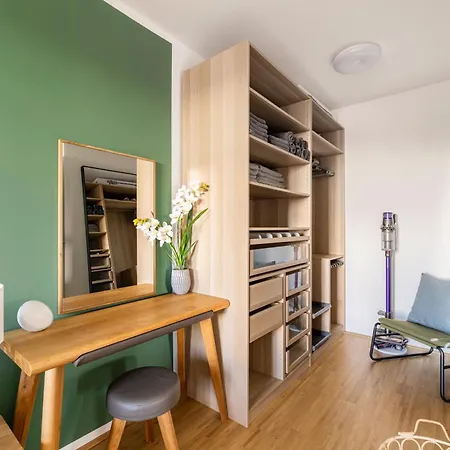 Edler Wohnraum Panoramablick 3 Sz Boxspringbetten, E-ladestation, Kaffeevollautomat, Klima, Lift, Terrasse & 2xtg Apartment Graz