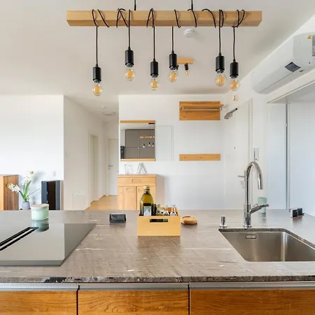 Edler Wohnraum Panoramablick 3 Sz Boxspringbetten, E-ladestation, Kaffeevollautomat, Klima, Lift, Terrasse & 2xtg * Грац