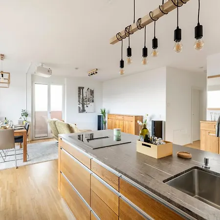 Апартаменты Edler Wohnraum Panoramablick 3 Sz Boxspringbetten, E-ladestation, Kaffeevollautomat, Klima, Lift, Terrasse & 2xtg Грац