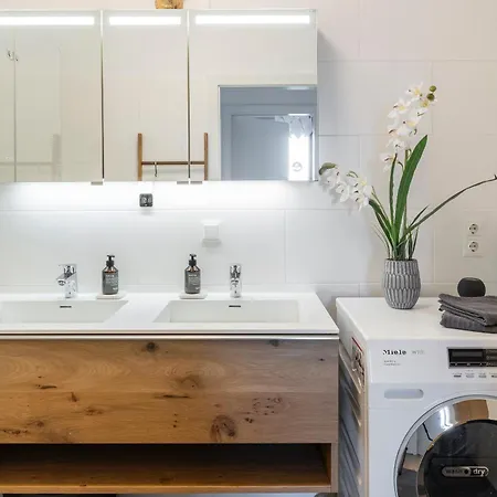 Apartamento Edler Wohnraum Panoramablick 3 Sz Boxspringbetten, E-ladestation, Kaffeevollautomat, Klima, Lift, Terrasse & 2xtg Graz