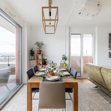 Edler Wohnraum Panoramablick 3 Sz Boxspringbetten, E-ladestation, Kaffeevollautomat, Klima, Lift, Terrasse & 2xtg * Грац